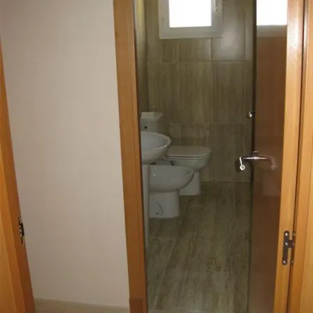 Piso Con Vistas Cerca Feria 4 Dorm 2 Banos, Aire Acond. Garaje *