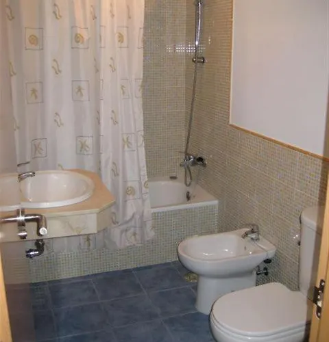 Piso Con Vistas Cerca Feria 4 Dorm 2 Banos, Aire Acond. Garaje Apartamento Jerez de la Frontera