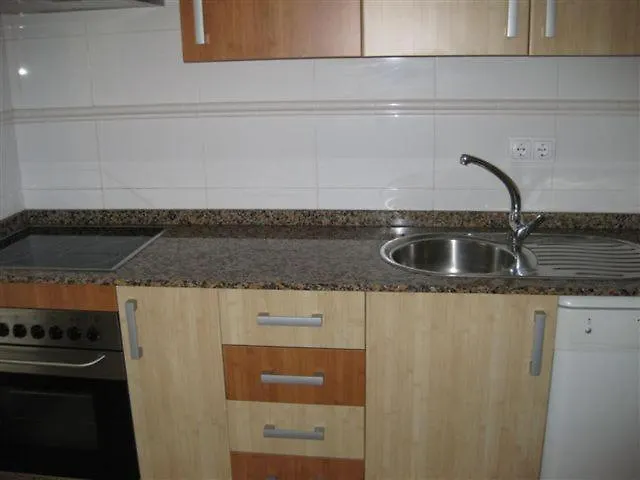 Apartamento Piso Con Vistas Cerca Feria 4 Dorm 2 Banos, Aire Acond. Garaje *